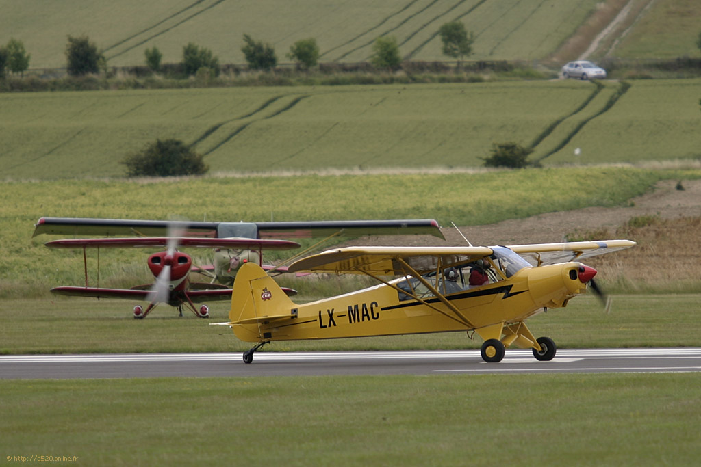 Piper PA-18 Super Cub - LX-MAC