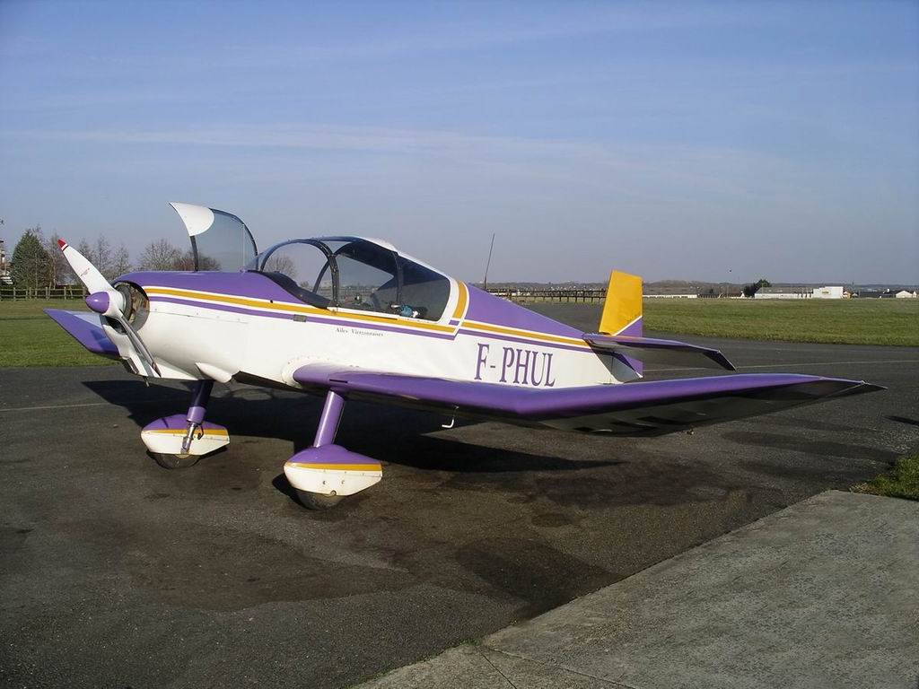 Jodel D 112 - F-PHUL