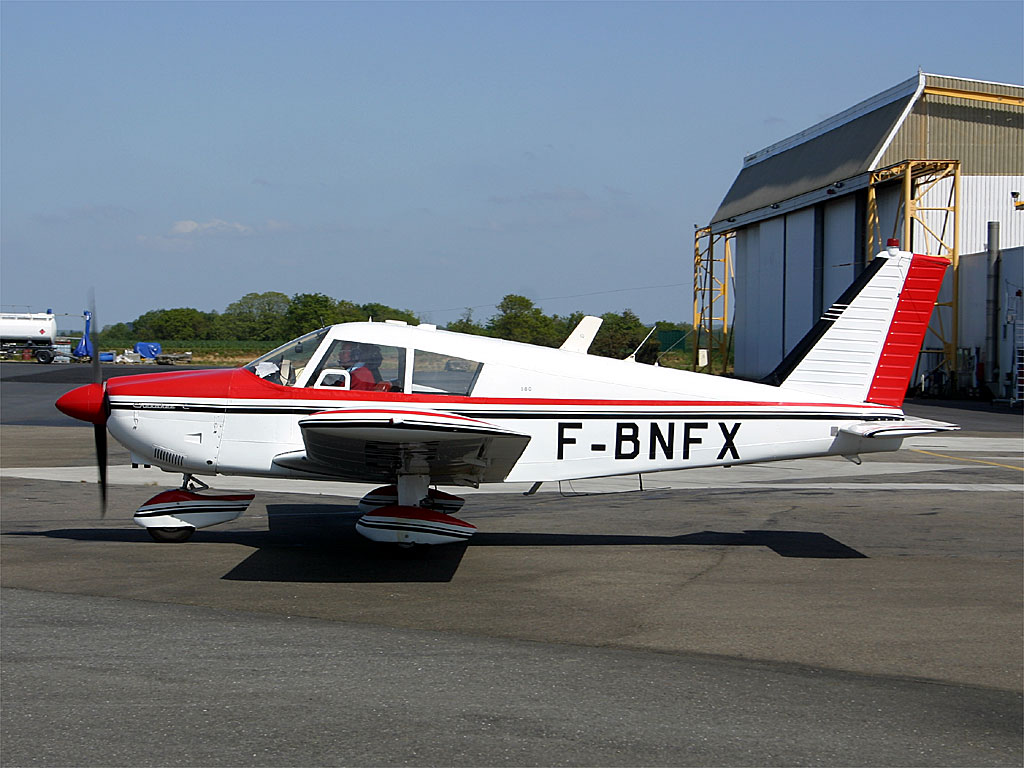 Piper PA-28-180 Cherokee - F-BNFX