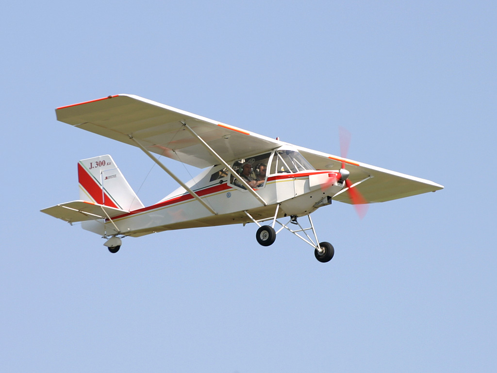 Sauper J300 Joker - F-JPEE/41 LO