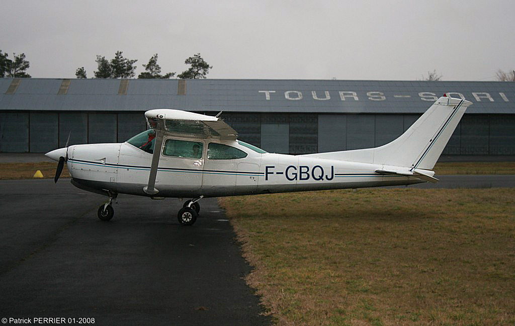 Cessna 182 RG - F-GBQJ