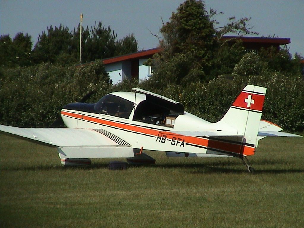 Jodel D 140 Mousquetaire - HB-SFA