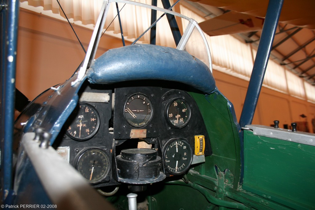 De Havilland DH 82 Tiger Moth - [DH82]