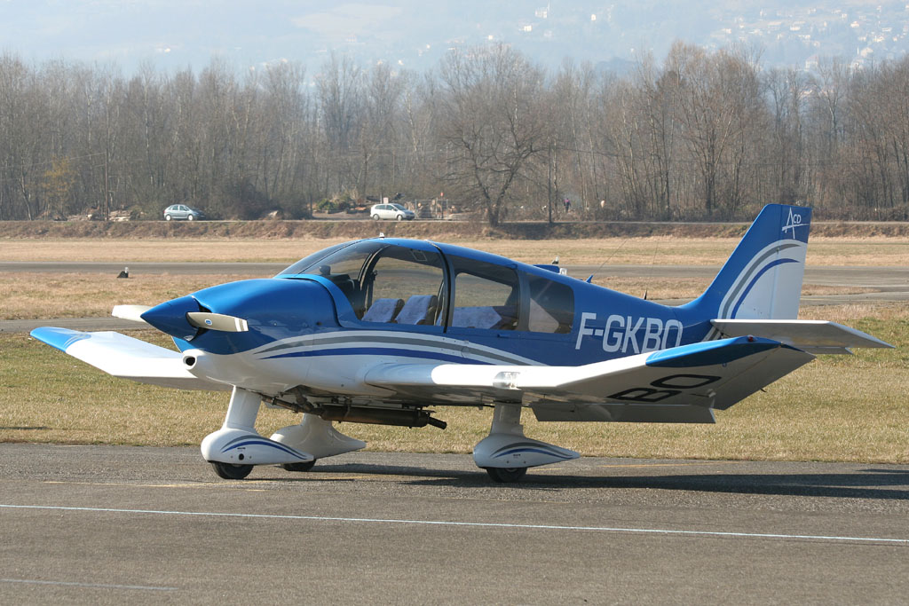 Robin DR 400-140 B - F-GKBO