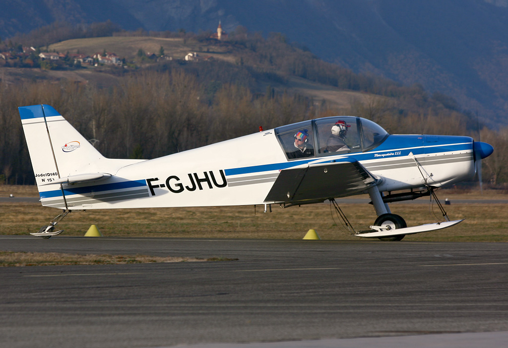 Jodel D 140 Mousquetaire - F-GJHU