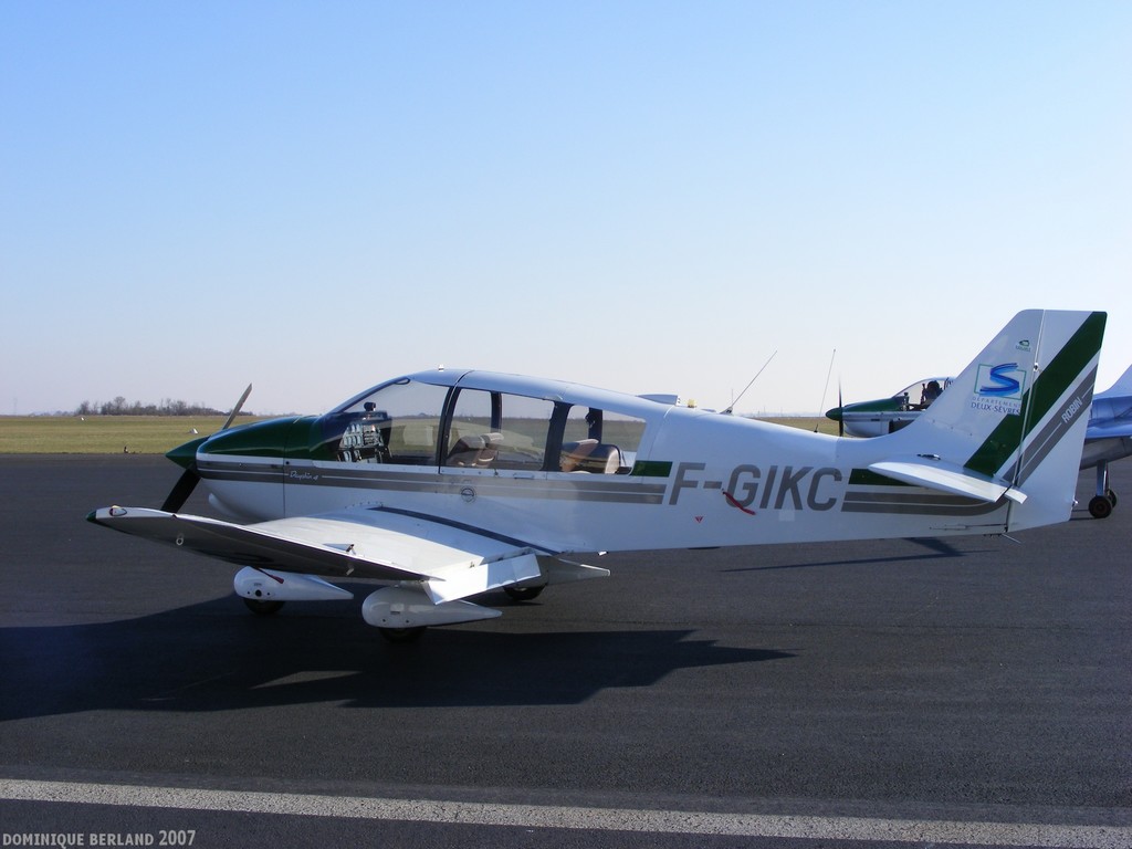 Robin DR 400-140 B - F-GIKC