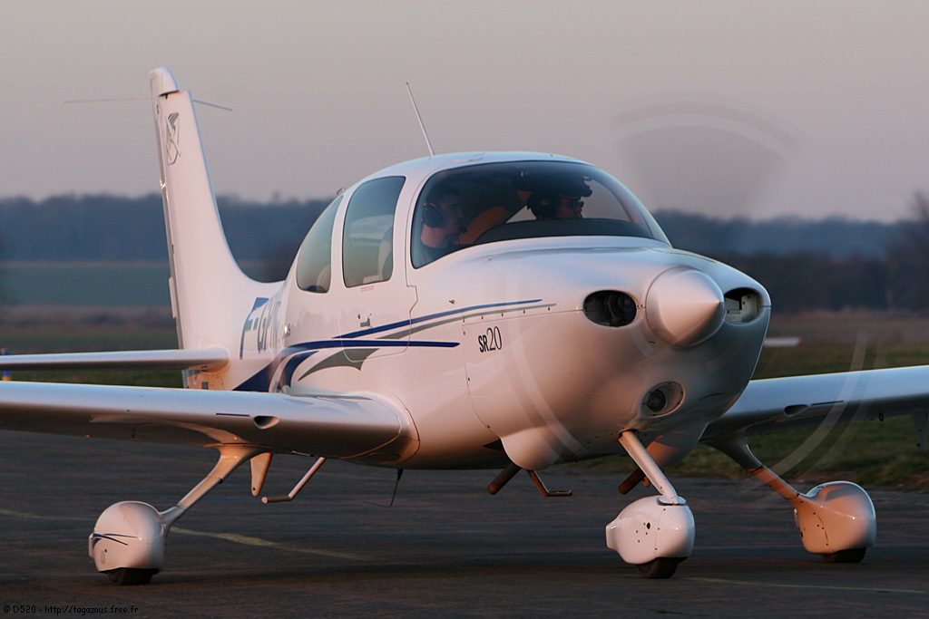 Cirrus SR20 - F-GPNC