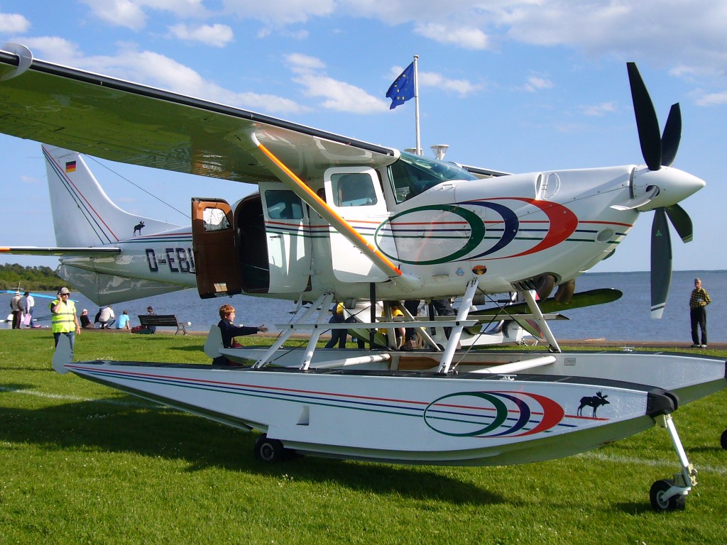 Cessna 206 - D-EBIW/2