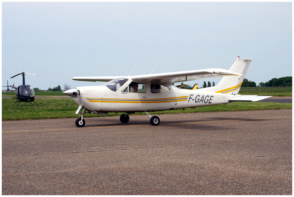 Cessna 177 RG - F-GAGE