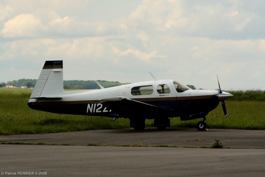 Mooney M 20 J - N12ZX