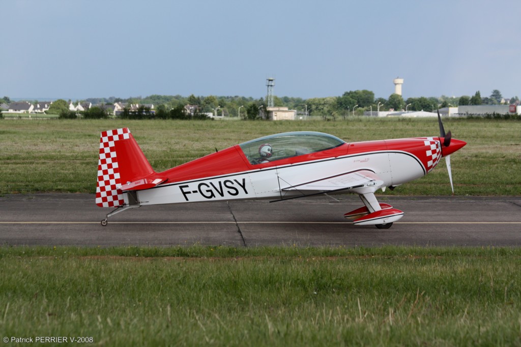 Extra 300 - F-GVSY