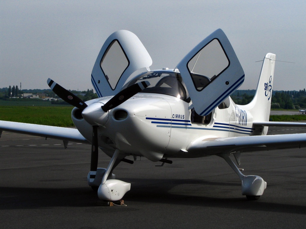 Cirrus SR20 - F-GYRV