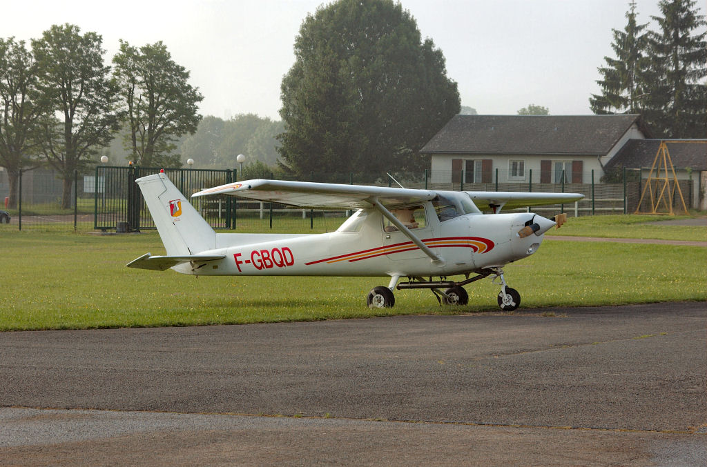 Cessna 152 - F-GBQD