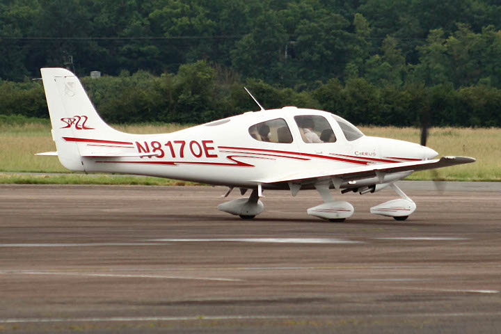 Cirrus SR22 - N817OE