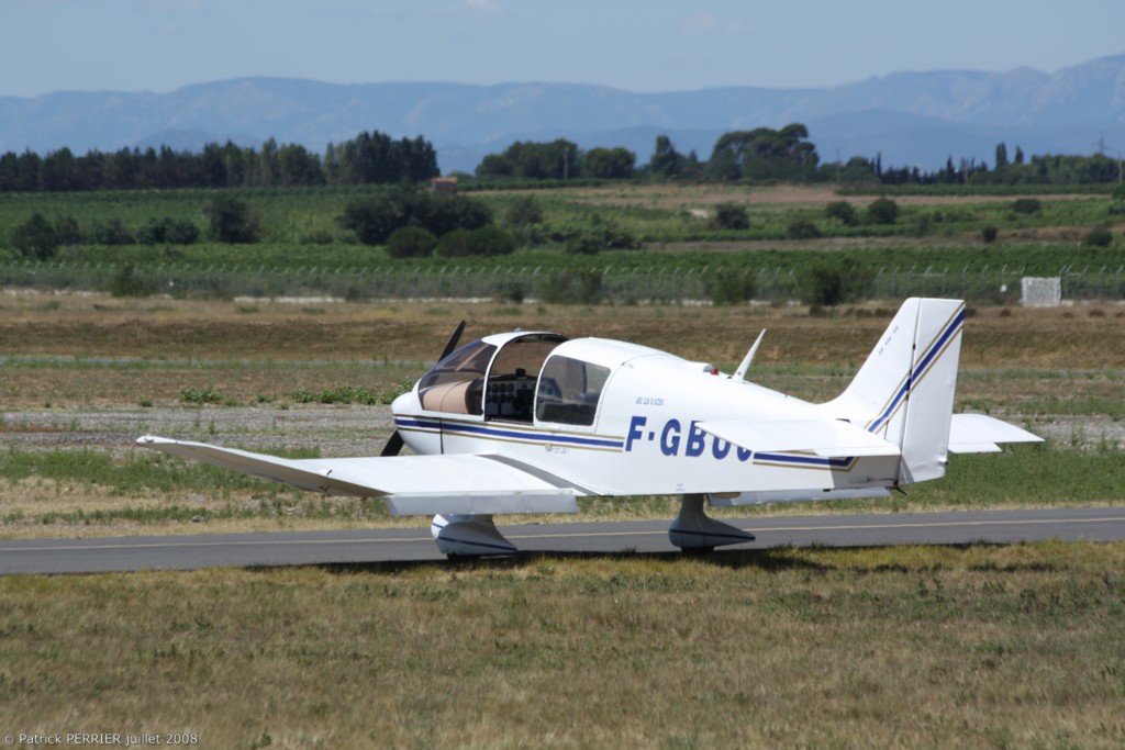 Robin DR 400-120 - F-GBUJ