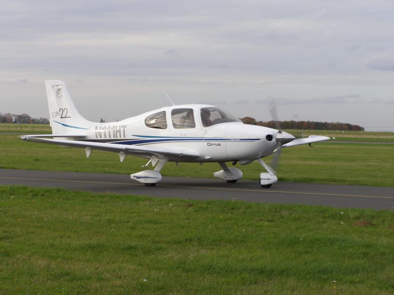 Cirrus SR22 - N111HT