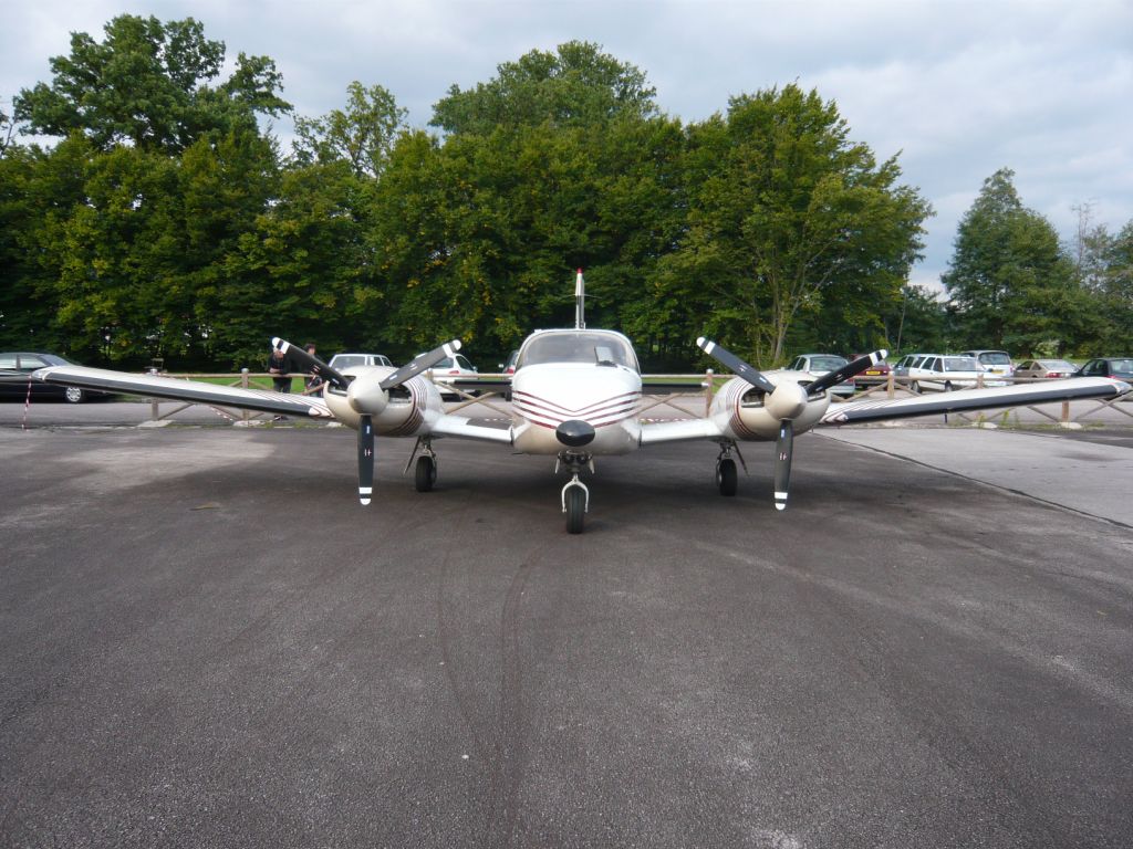 Piper PA-34 Seneca - F-GSJC