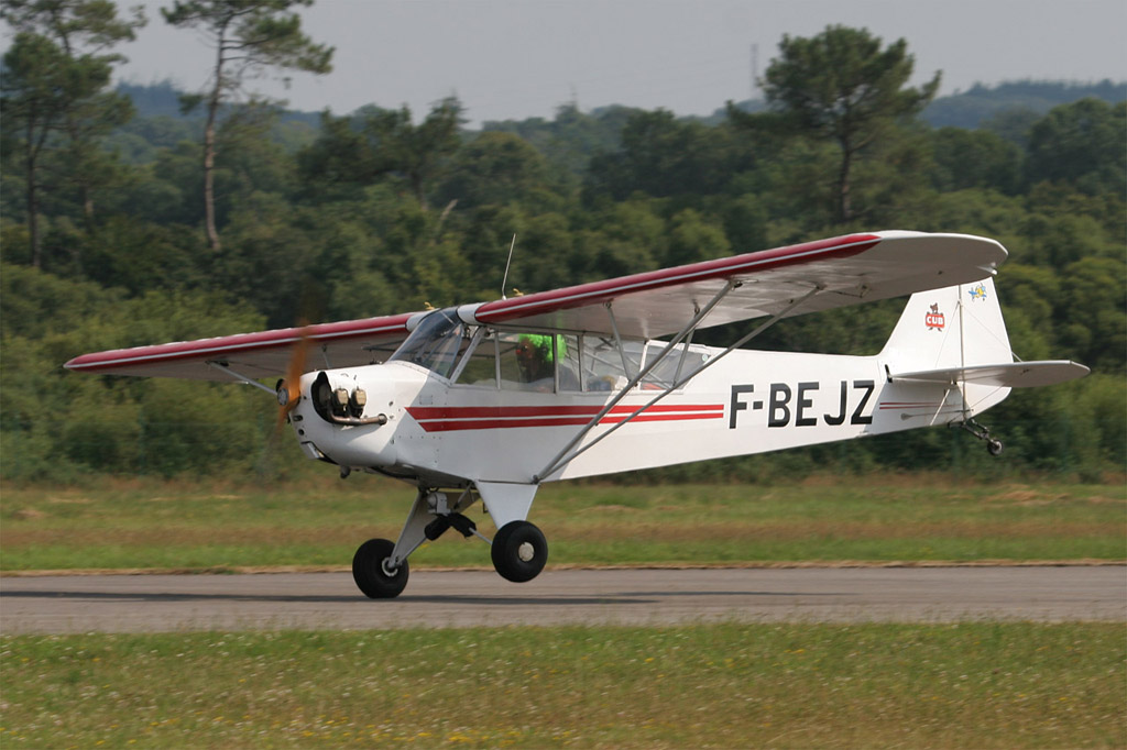 Piper J3 Cub - F-BEJZ