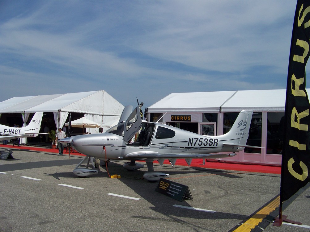 Cirrus SR22 - N753SR