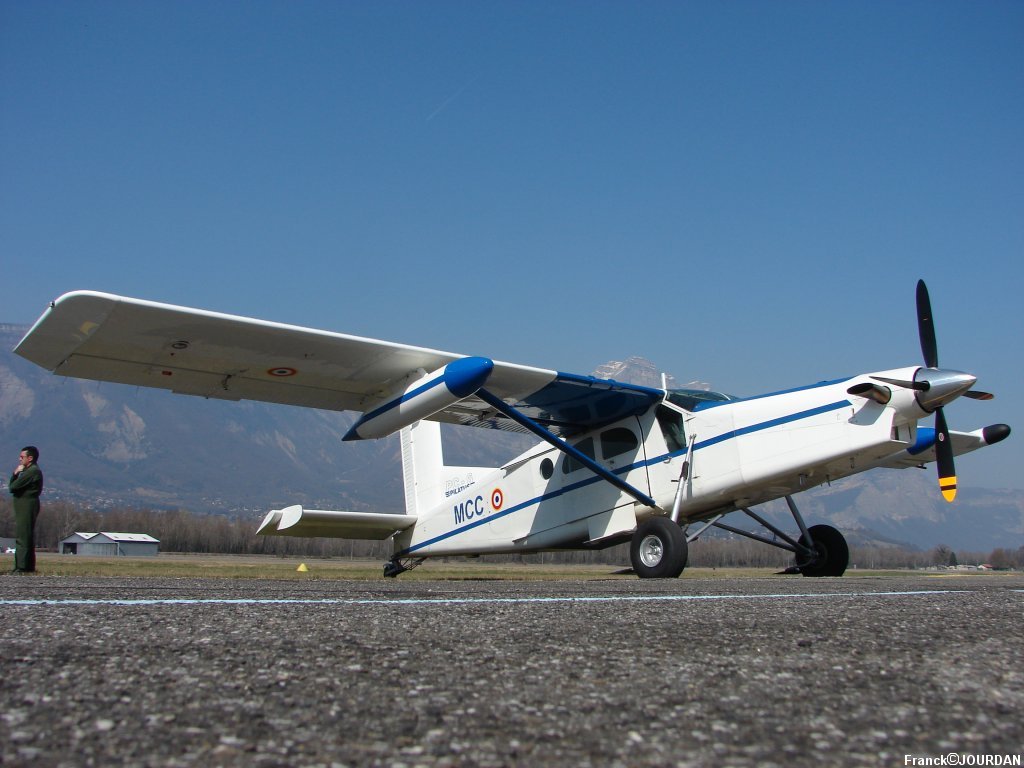 Pilatus PC6 Turbo Porter - 889/MCC