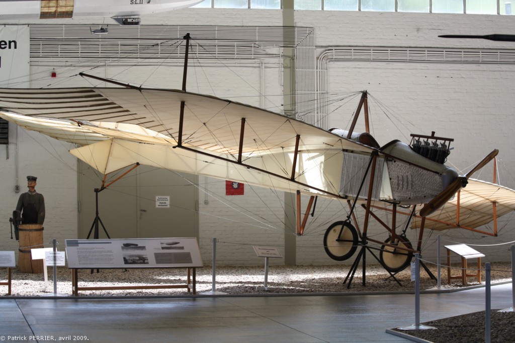 Etrich-Rumpler Taube 1911 - (TAUBE1911)