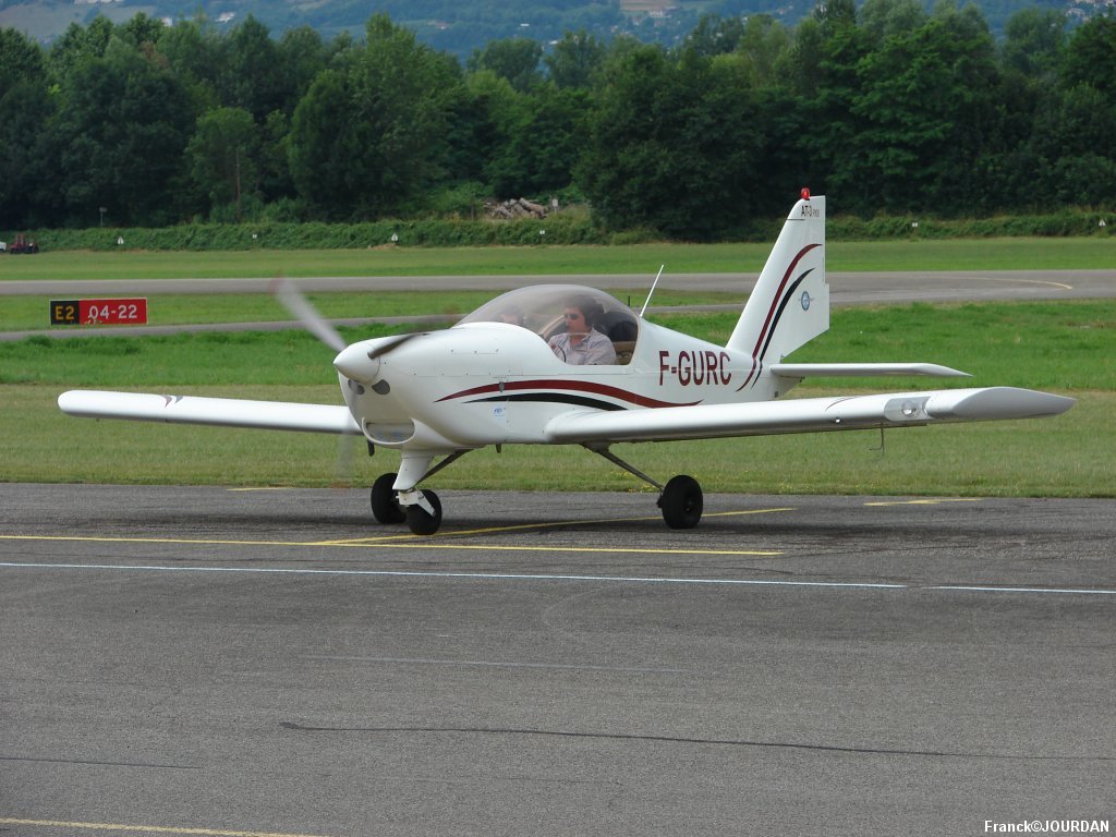 Aero AT-3 R100 - F-GURC