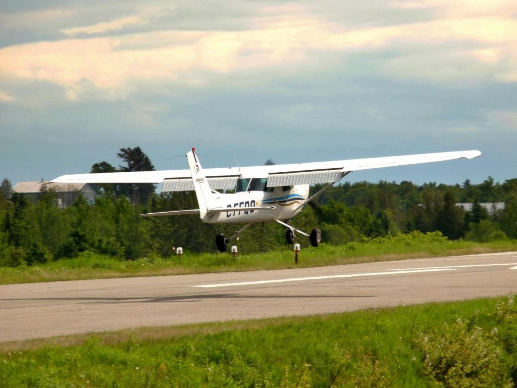 Cessna 152 - C-FFQO