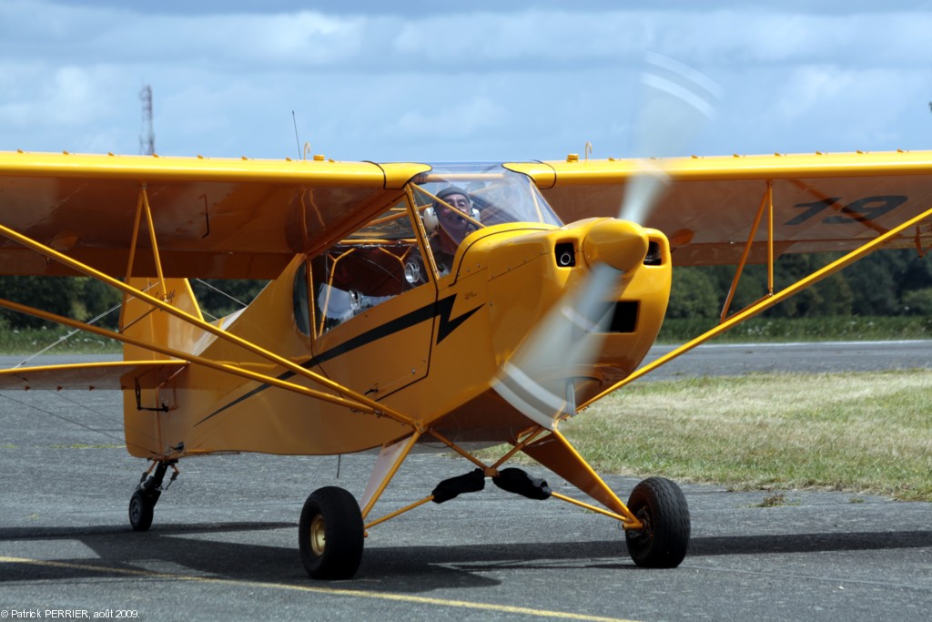 Zlin Aviation Savage Cub - 19 HM