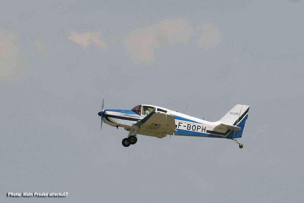 Jodel D 140 Mousquetaire - F-BOPH