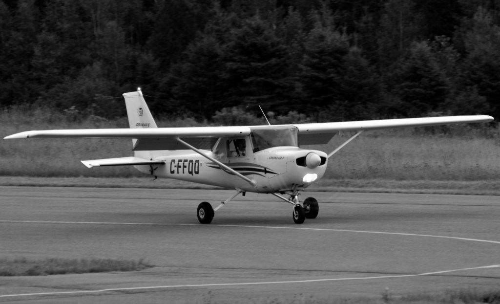 Cessna 152 - C-FFQO