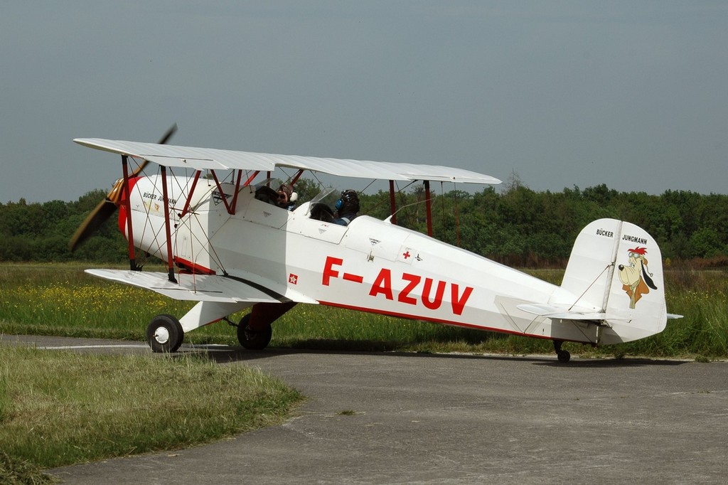 Casa 1131 E Jungmann - F-AZUV