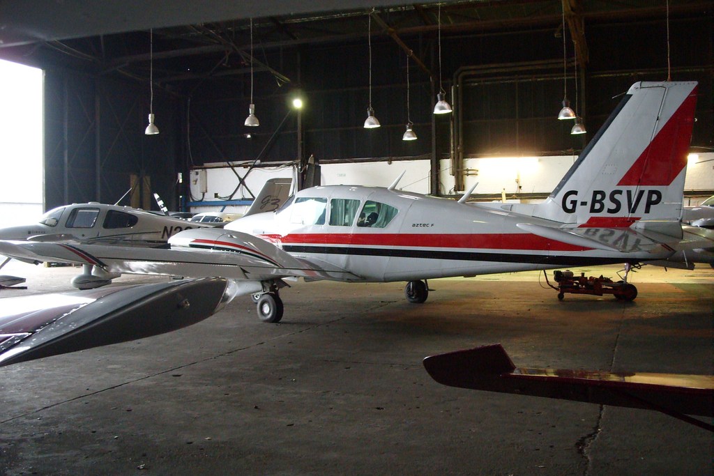 Piper PA-23-250 Aztec - G-BSVP