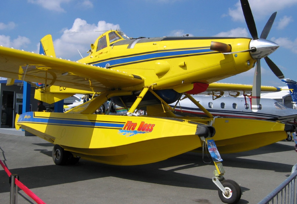 Air Tractor AT-802 - EC-JIH