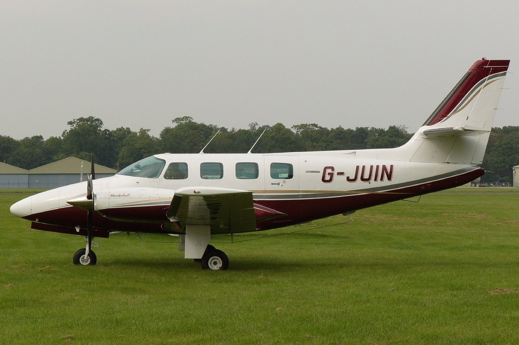 Cessna T303 Crusader - G-JUIN