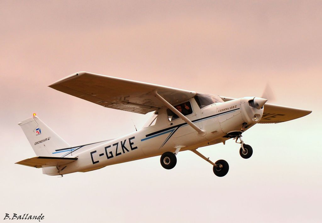 Cessna 152 - C-GZKE