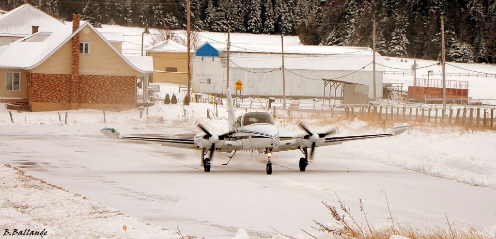 Cessna 310 - C-GJAX