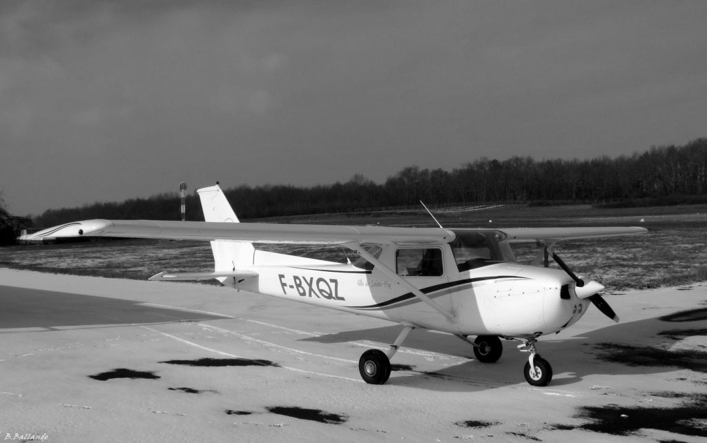 Cessna 150 - F-BXQZ