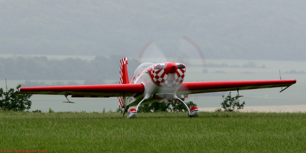 Extra 300 - F-GVSY