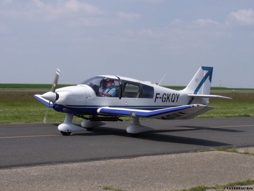 Robin DR 400-140 B - F-GKQY