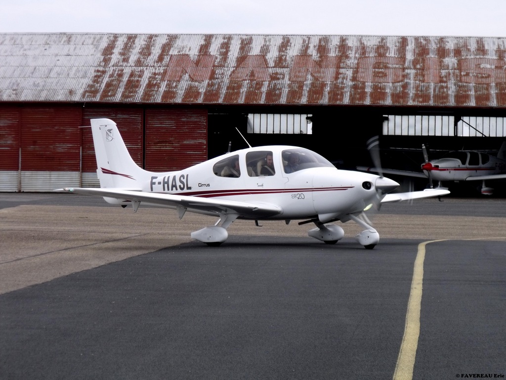 Cirrus SR20 - F-HASL