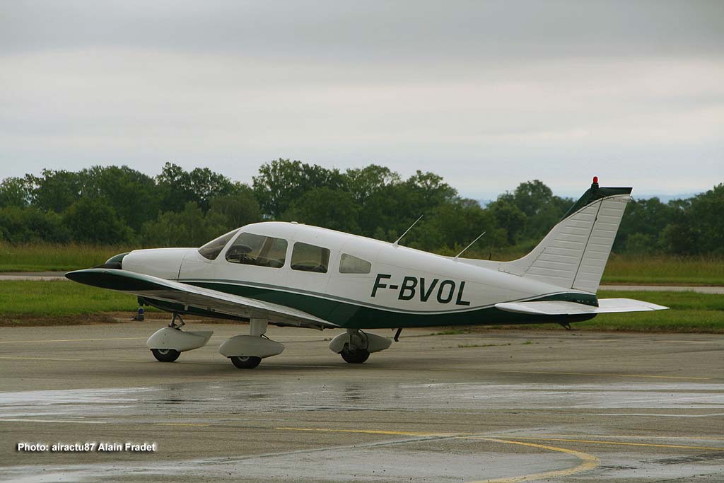 Piper PA-28-180 Archer - F-BVOL