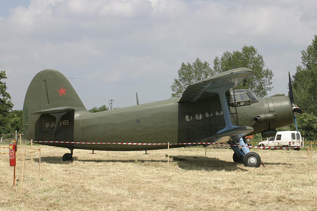 Antonov An-2 - F-AZHB
