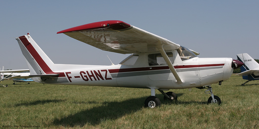 Cessna 152 - F-GHNZ