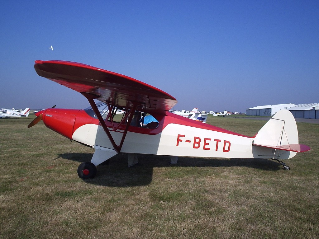 Piper PA-12 Super Cruiser - F-BETD