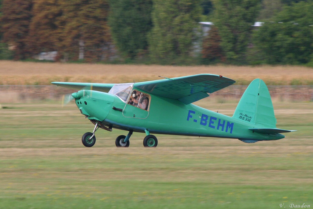 Aermacchi MB 308 - F-BEHM