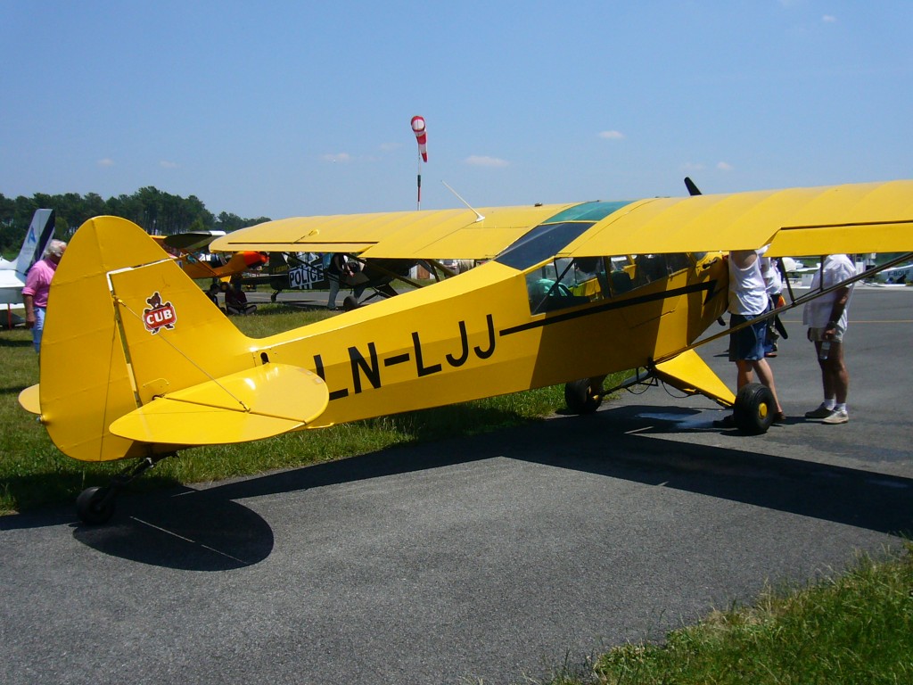 Piper PA-18 Super Cub - LN-LJJ