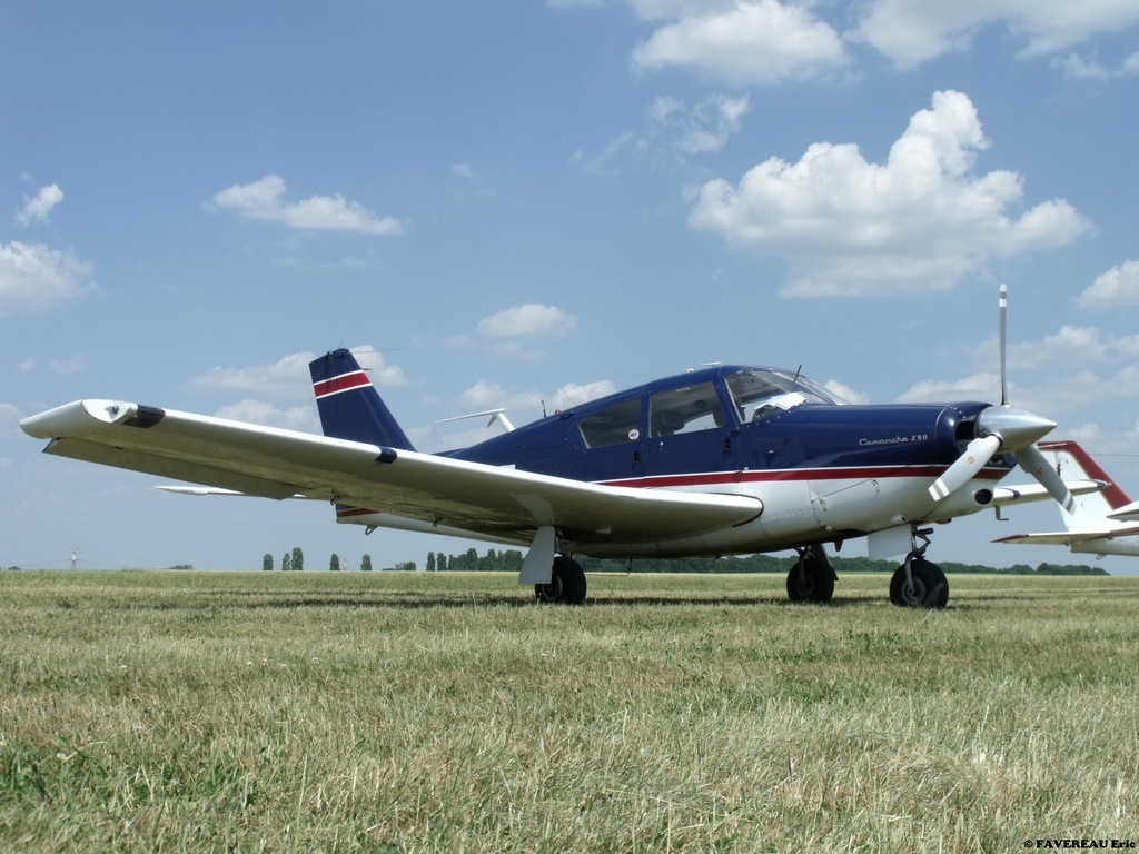 Piper PA-24-250 Comanche - N61970