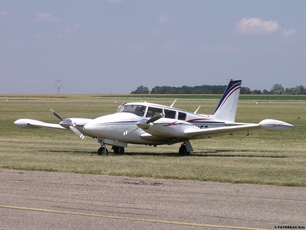 Piper PA-39-160 Twin Comanche - N41FT