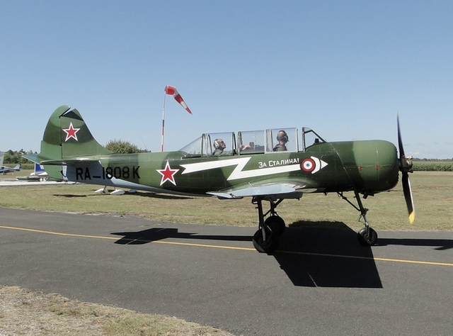 Yakovlev Yak-52 - RA-1808K