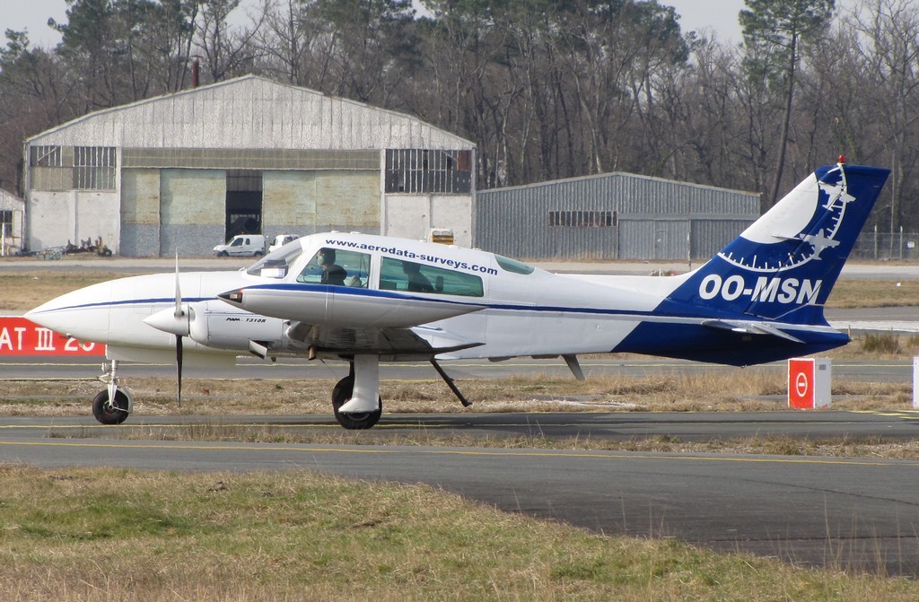 Cessna 310 - OO-MSN